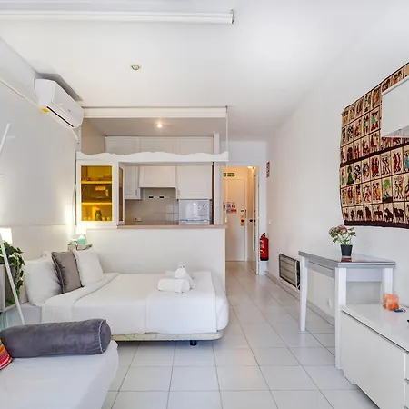 Ferdinand By Hello Homes 公寓