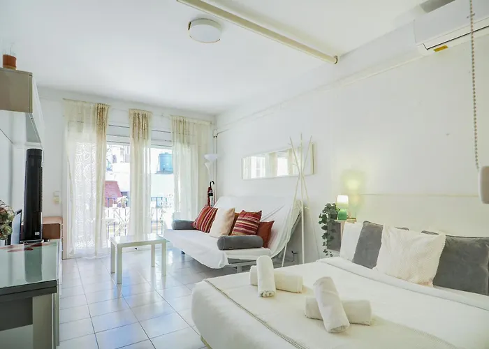 Ferdinand By Hello Homes * 锡切斯