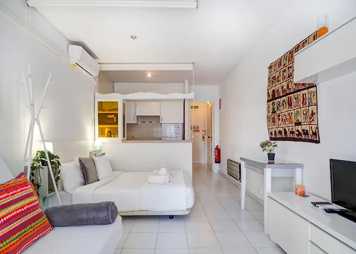 Ferdinand By Hello Homes 公寓